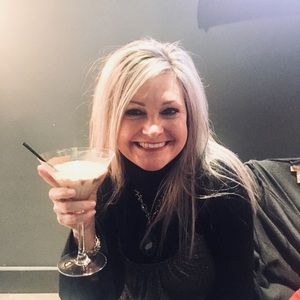 Meet your Posher, Wendy